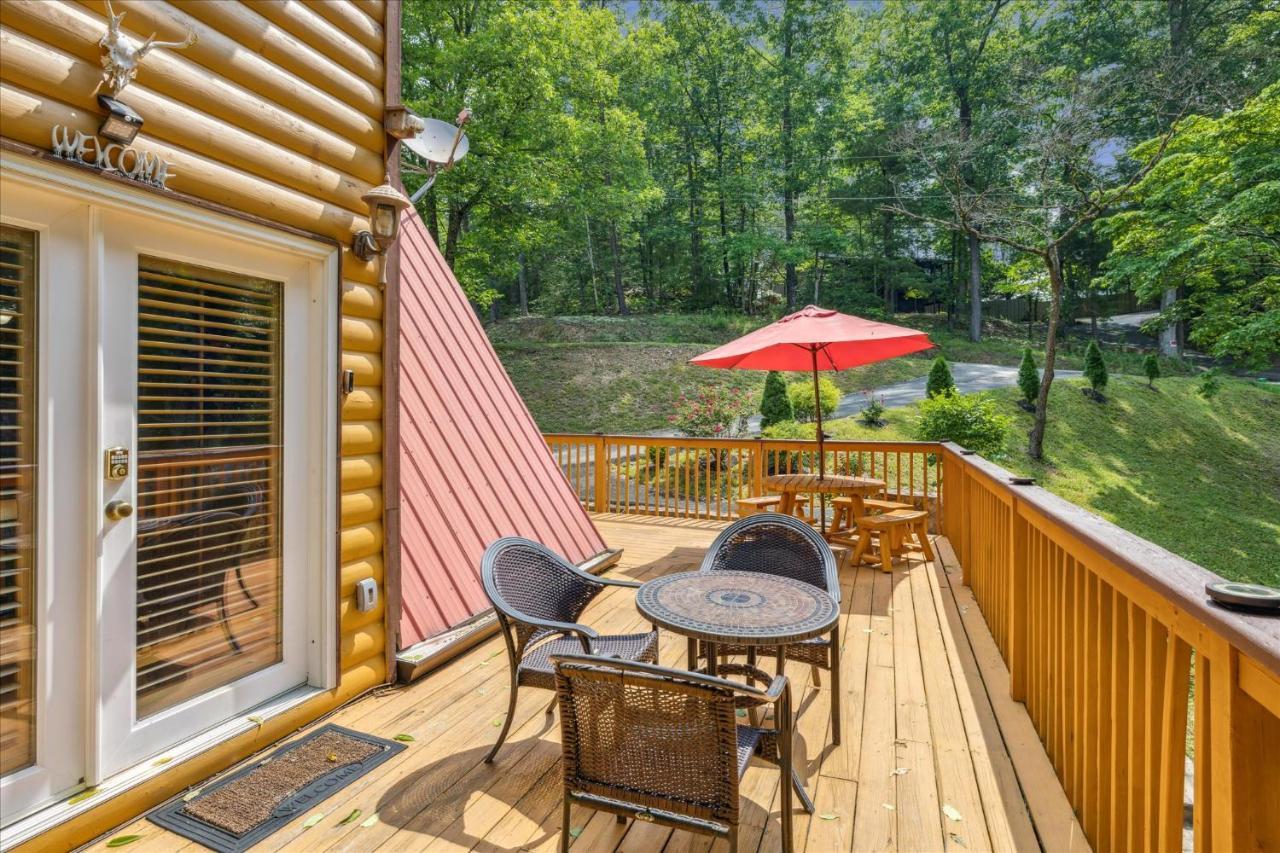 Smokey Max Chalet Sevierville Bagian luar foto