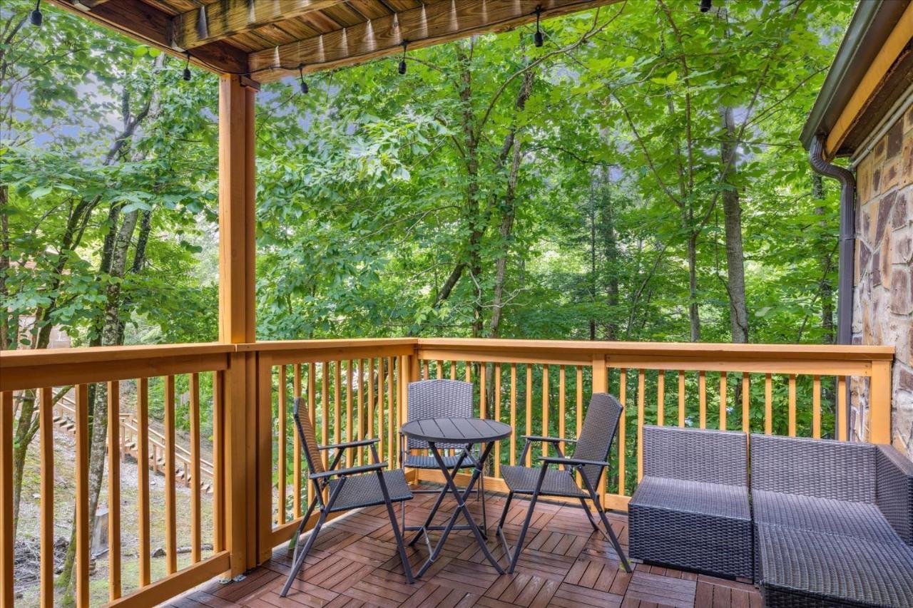 Smokey Max Chalet Sevierville Bagian luar foto